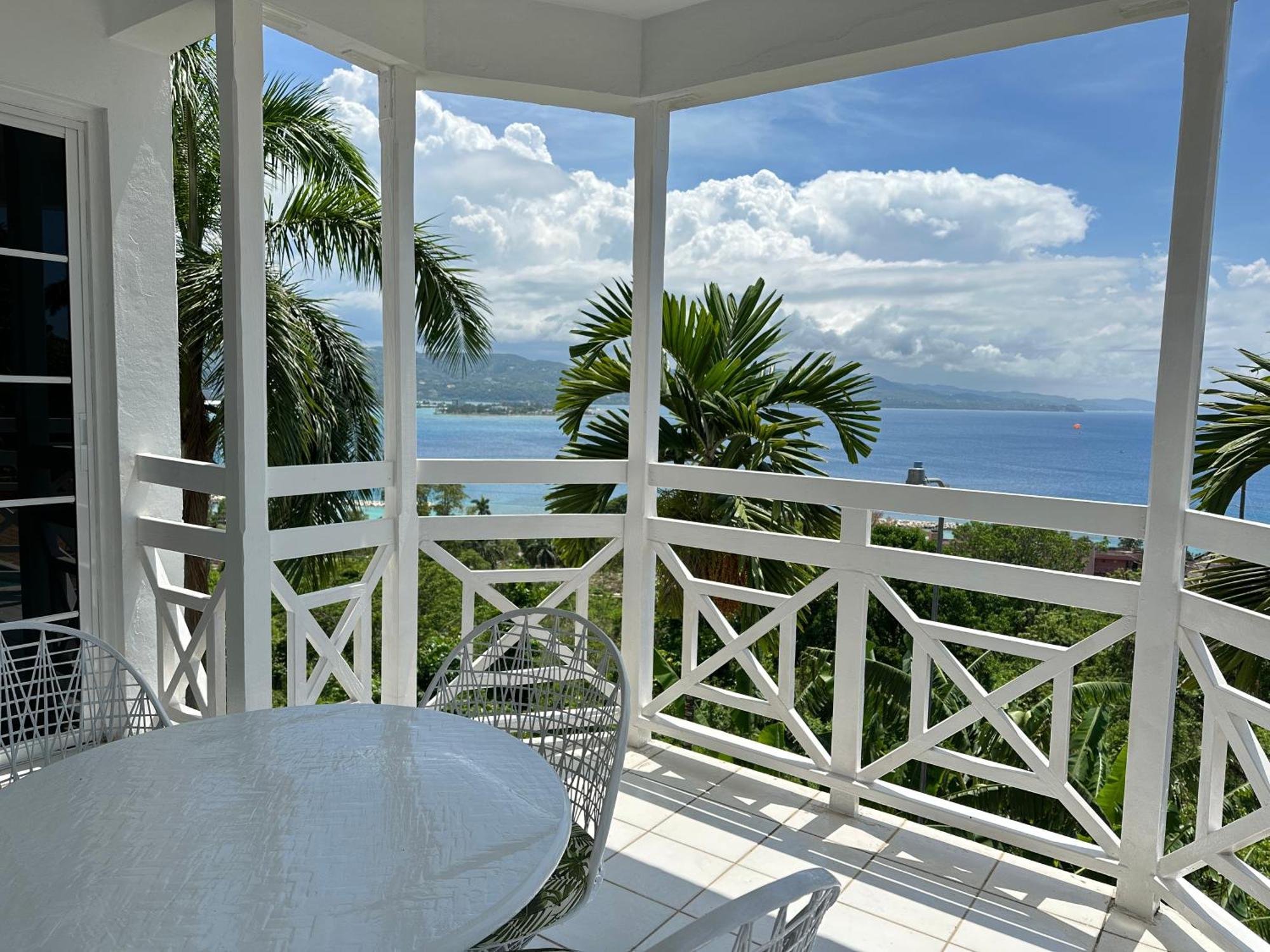Falcon Islandview - Airport Pickup Available - 24Security Montego Bay Exterior photo